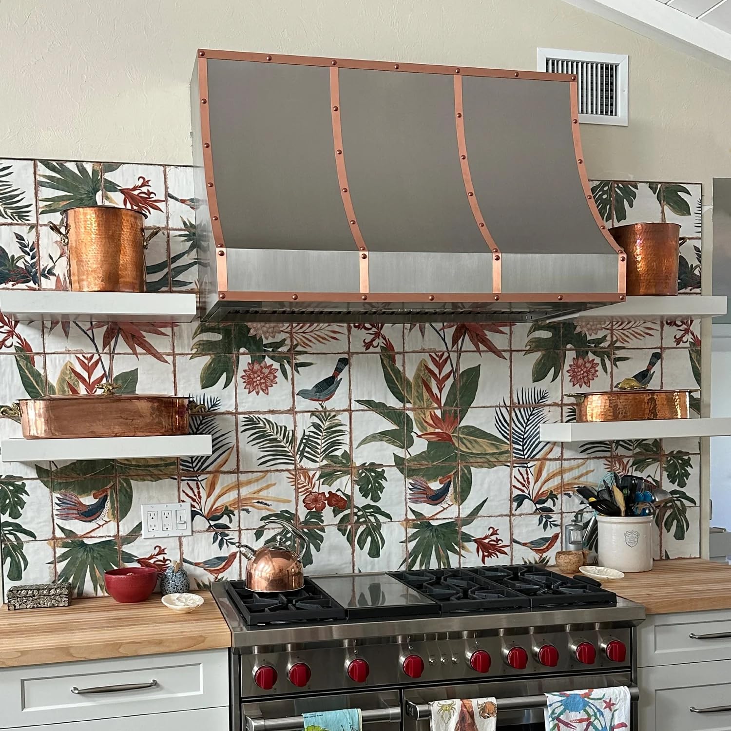How to Choose the Right Range Hoods for Your Kitchen